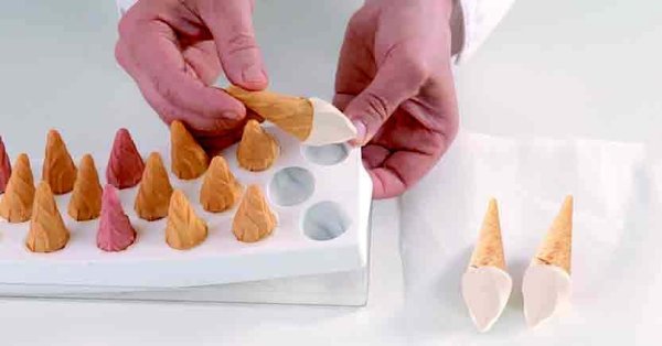 Conoflex02M-04.jpg Silikomart Cono Flex Fiamma Mould 1 Pc - image 4