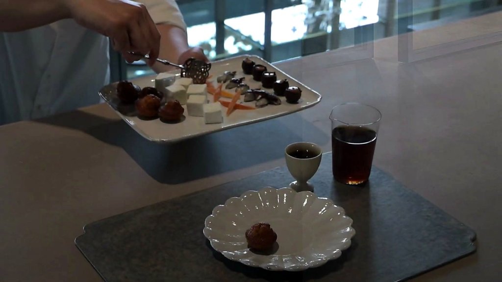 Petits fours served with iced tea