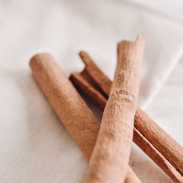Cinnamon sticks