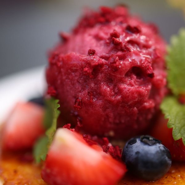 Crème brûlée gelato made with Rubicone ingredients