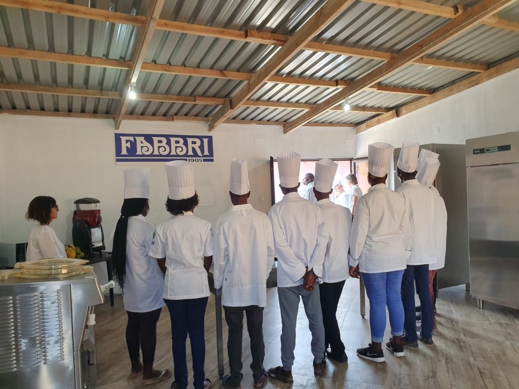 Trainees at the Cremedoce de Fronteira training centre