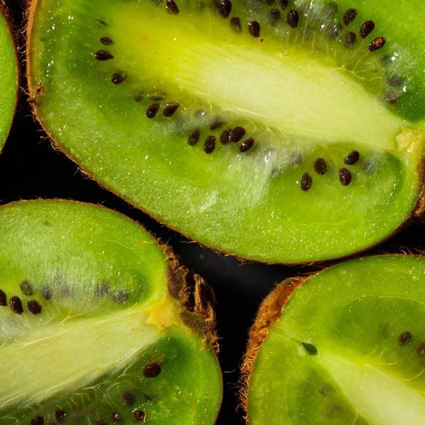 Fresh kiwis