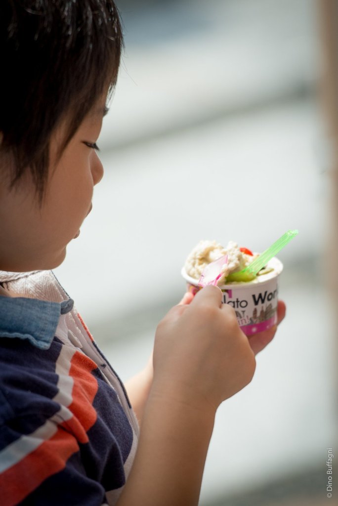 A gelato artisan preparing a competing flavour at Gelato World Tour 2019