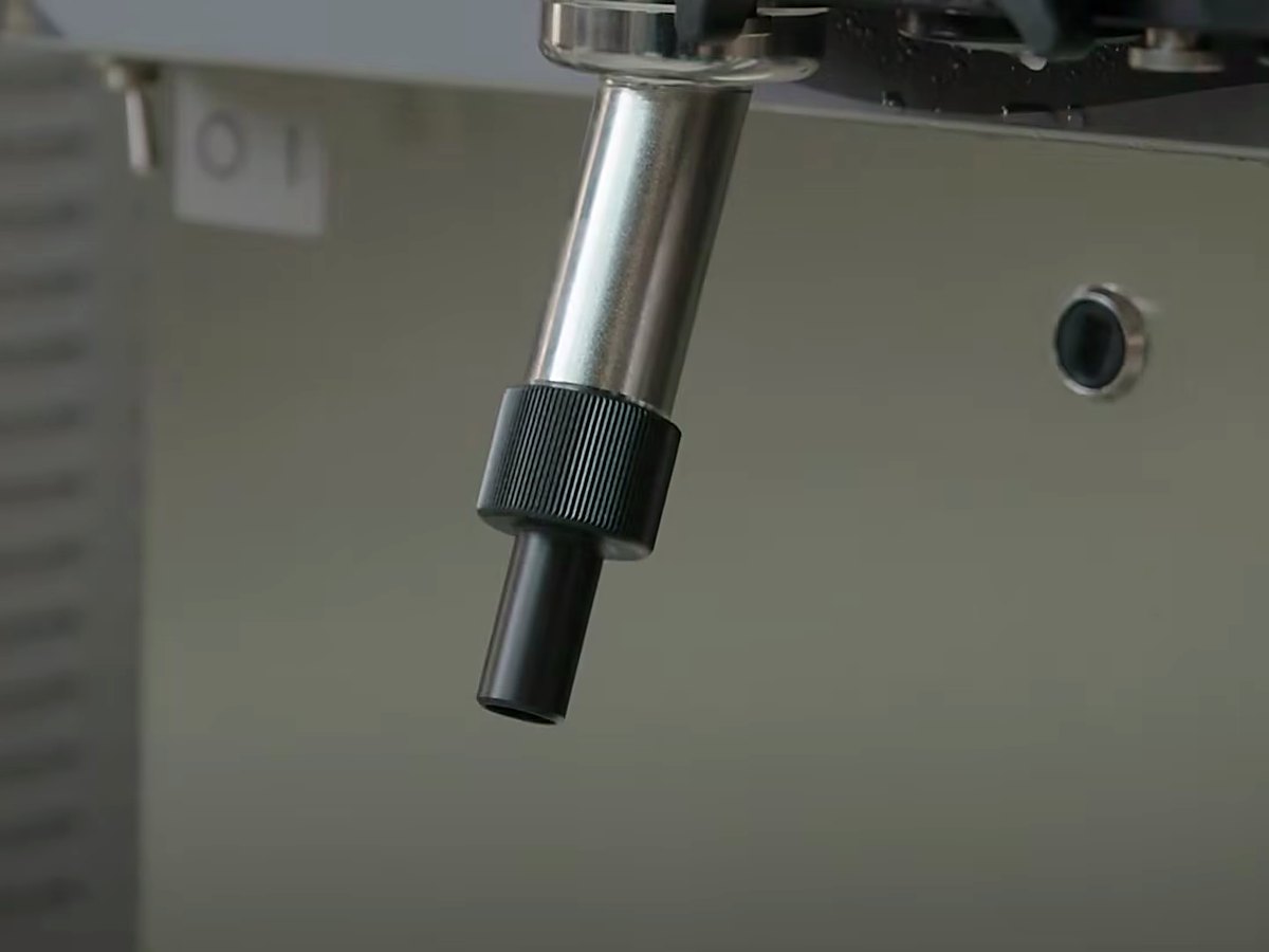 The nozzle in place, ready to fill.