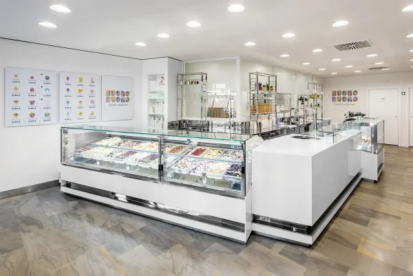 ISA 3D Show gelato display cabinet installed in a store ISA 3D Show gelato display cabinet installed in a store