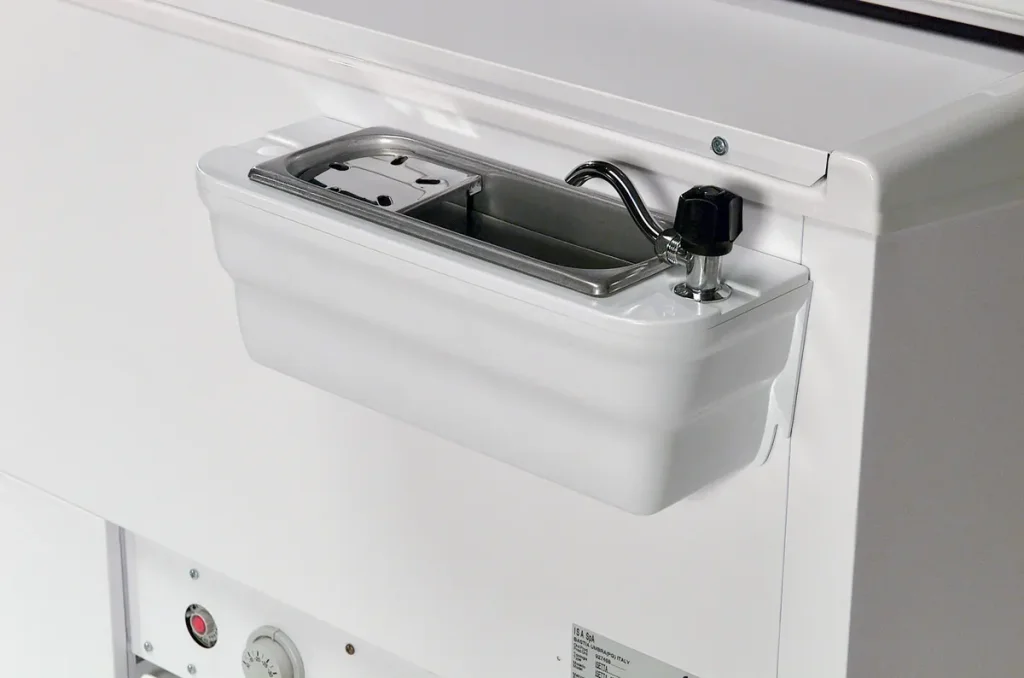 ISA Construction: Compact static cabinet, ST or LX glass
