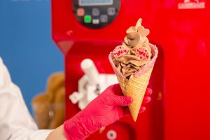 Love Soft Serve: A Valentine's Concept for Chocolate Shops