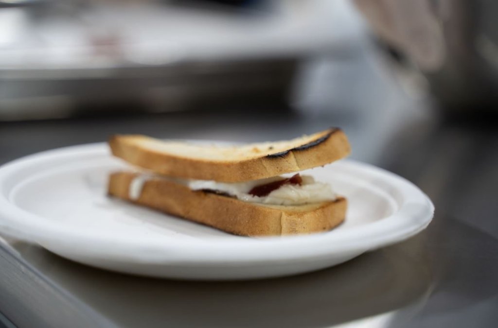 Sandwich with brown butter ice cream, bitto cheese and Valtellina bresaola